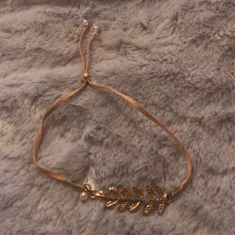 🆕 Adjustable leaf bracelet